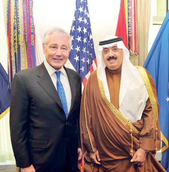 متعب بن عبد الله ووزير الدفاع الأمريكي يؤكدان دعم العلاقات بين البلدين وتعزيزها