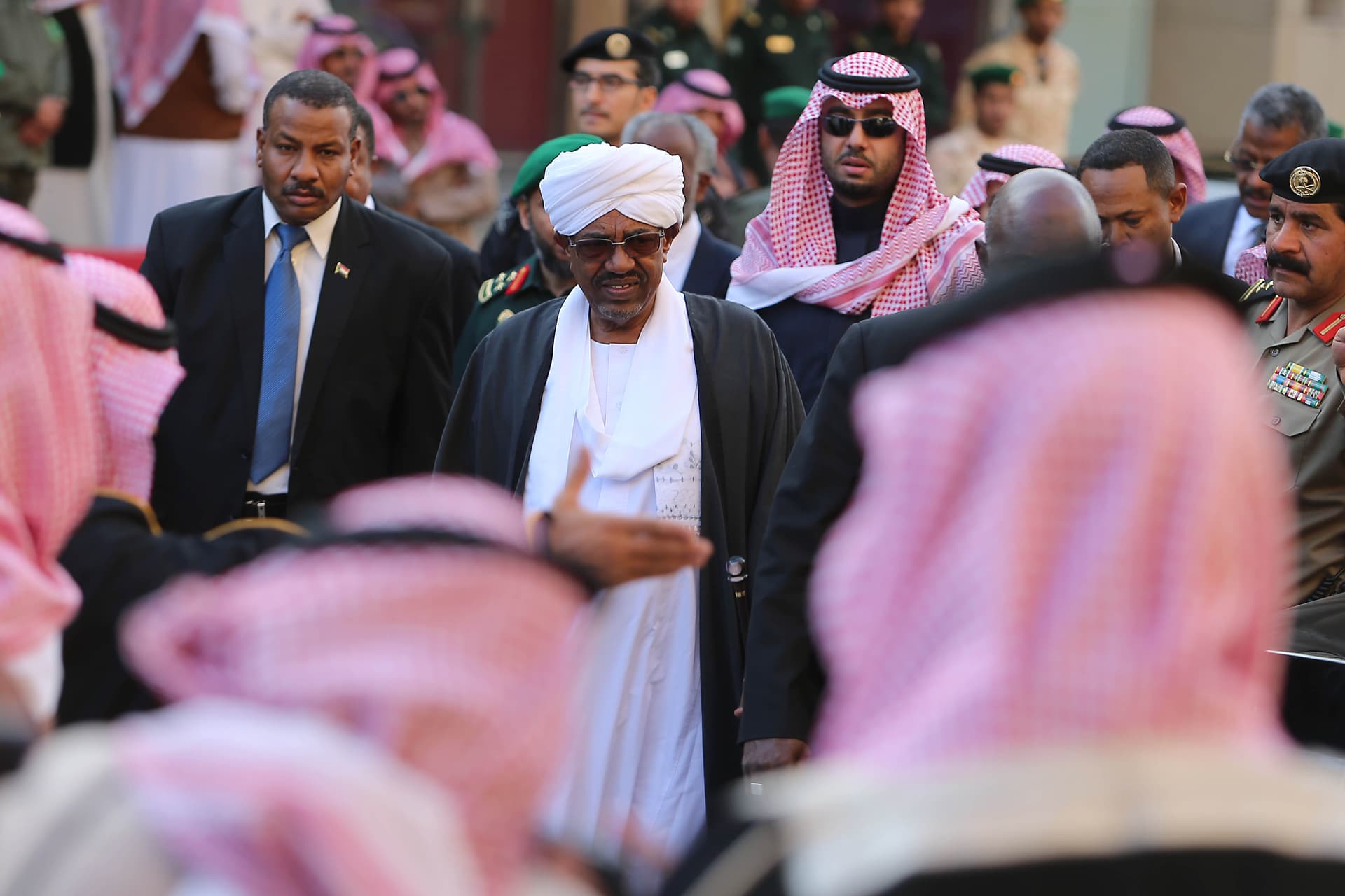 السعودية تواري خادم الحرمين الشريفين الملك عبدالله بن عبد العزيز الثرى في مقبرة العود