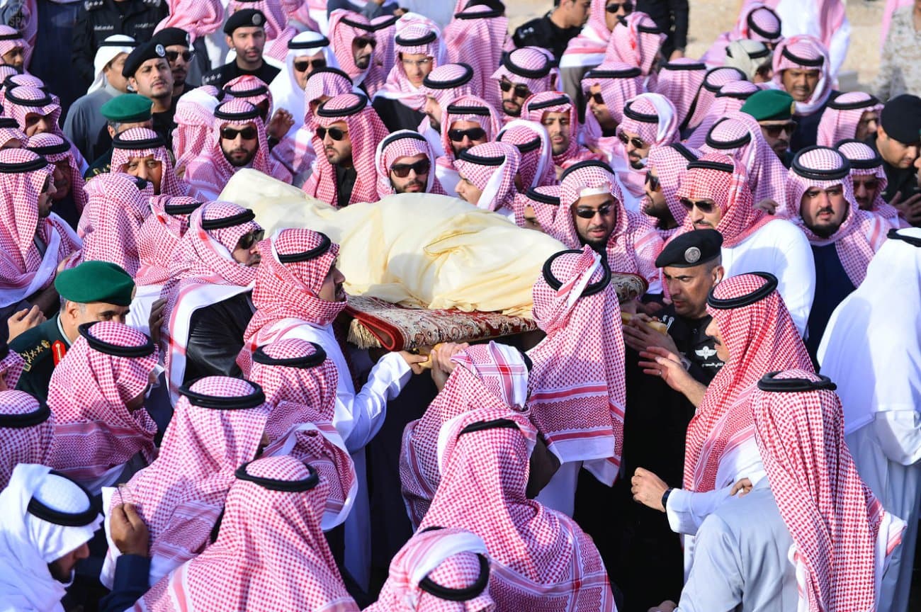 السعودية تواري خادم الحرمين الشريفين الملك عبدالله بن عبد العزيز الثرى في مقبرة العود