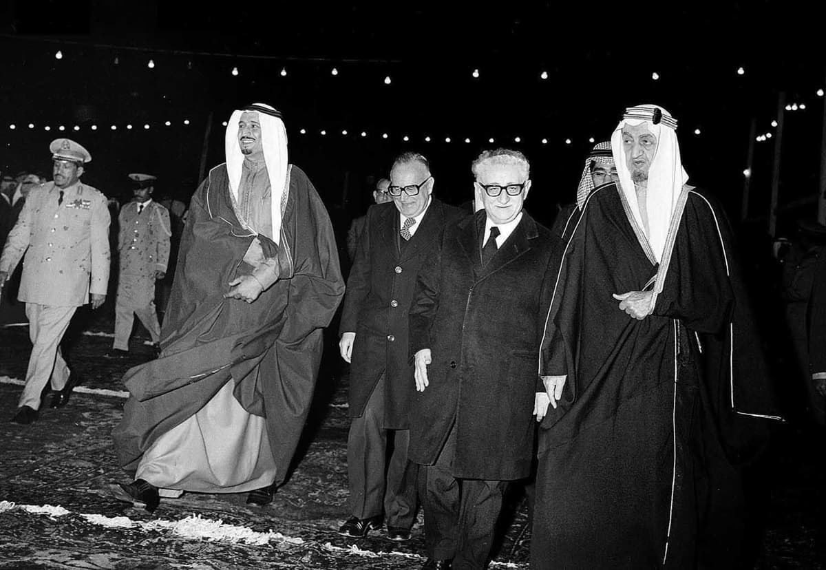 190 ألف صورة ترصد تاريخ المملكة وحياة الملك سلمان