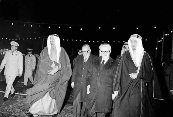 190 ألــف صـورة ترصد تـاريـخ المملكة وحياة الملك سلمان