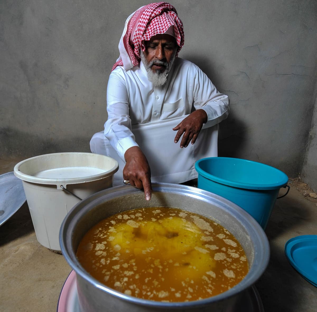 الباحة : اللبن والسمن البلدي .. منتوجات عشاق الطبيعة
