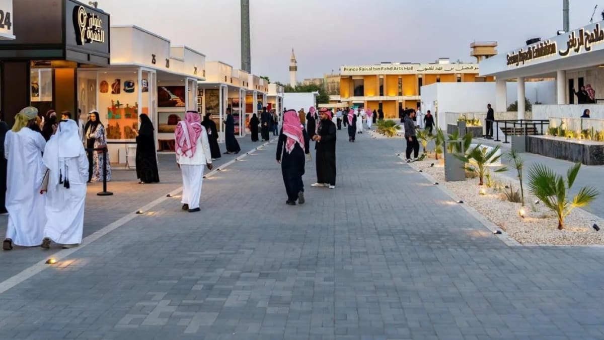 وسط أزمة اجتماعية تاريخية .. إضراب لقطاع التمريض في بريطانيا بسبب ضعف الأجور