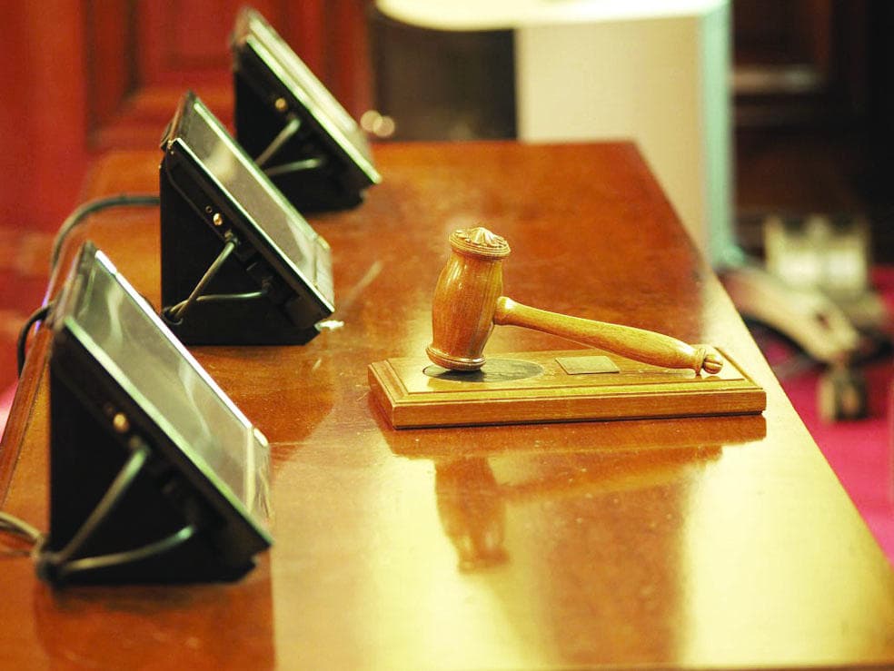 قواعد الاستعانة بالخبراء في المحاكم .. الشروط والأتعاب