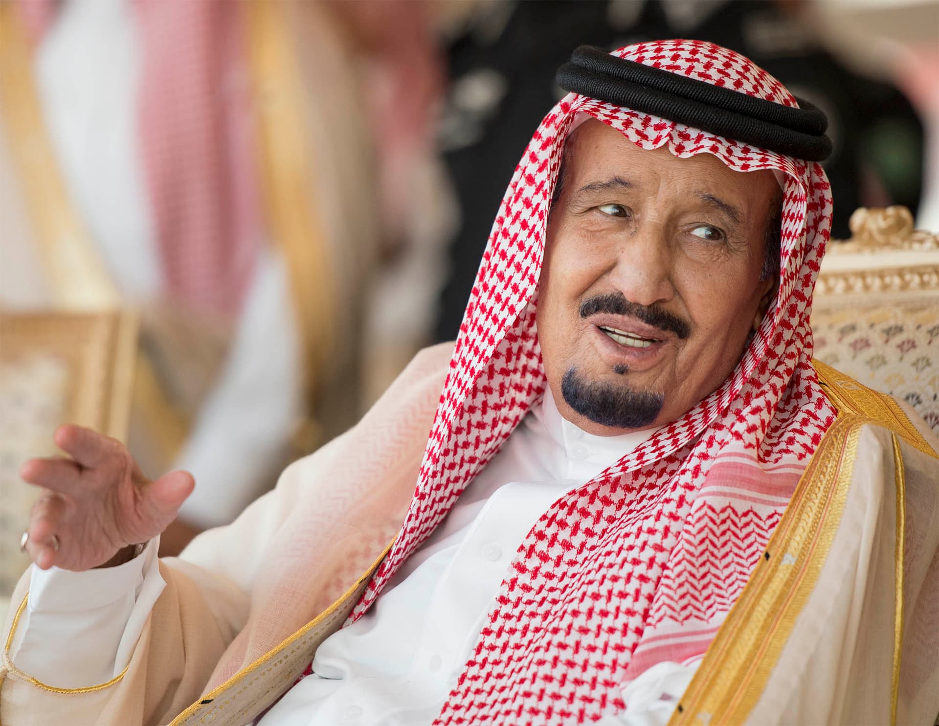 خادم الحرمين يرعى الحفل الختامي لمهرجان الملك عبدالعزيز للإبل ويدشن القرية السعودية للإبل