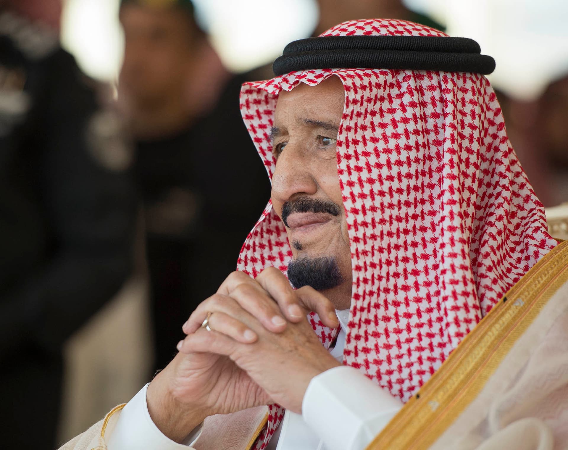 خادم الحرمين يرعى الحفل الختامي لمهرجان الملك عبدالعزيز للإبل ويدشن القرية السعودية للإبل