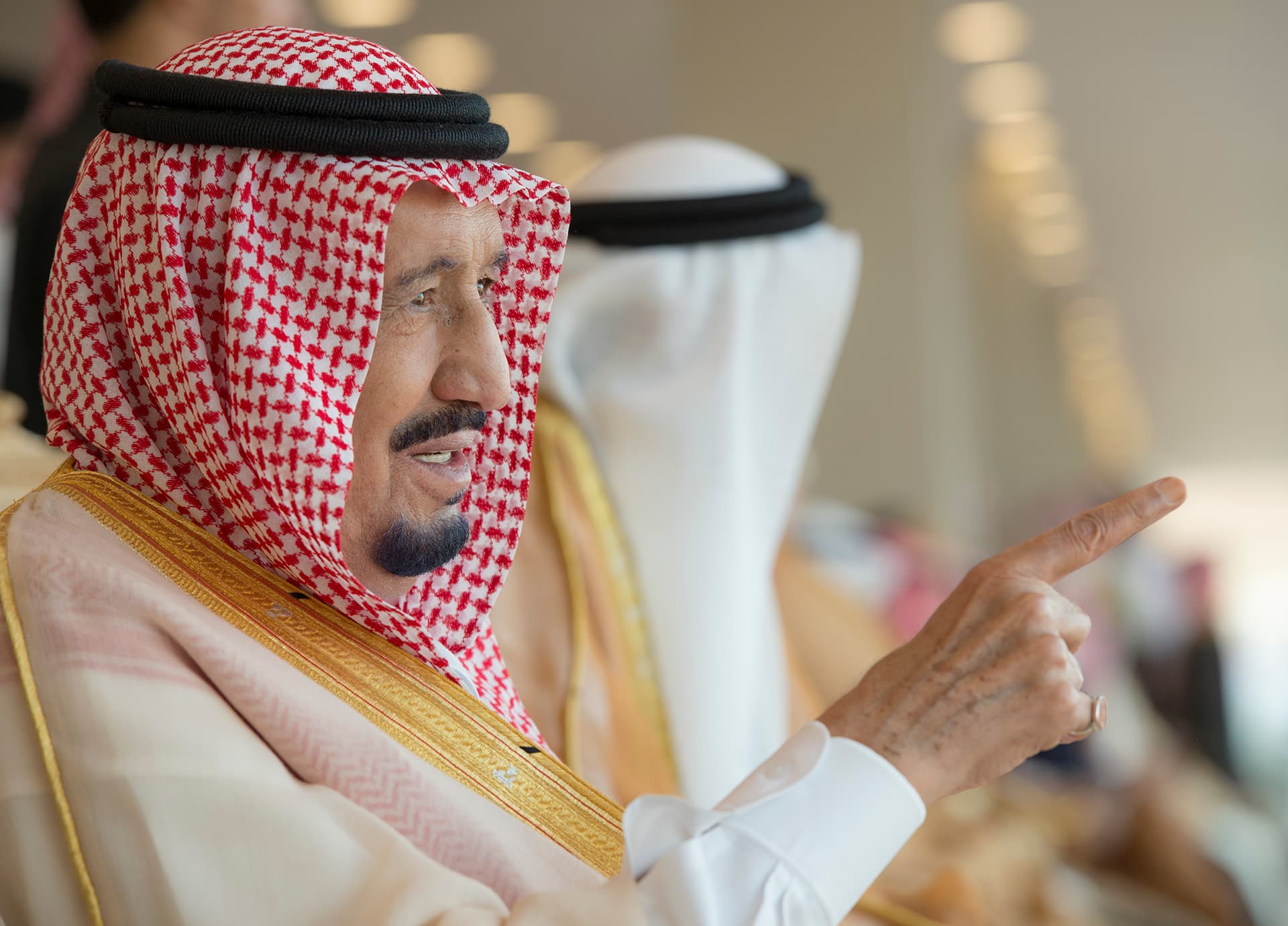 خادم الحرمين يرعى الحفل الختامي لمهرجان الملك عبدالعزيز للإبل ويدشن القرية السعودية للإبل