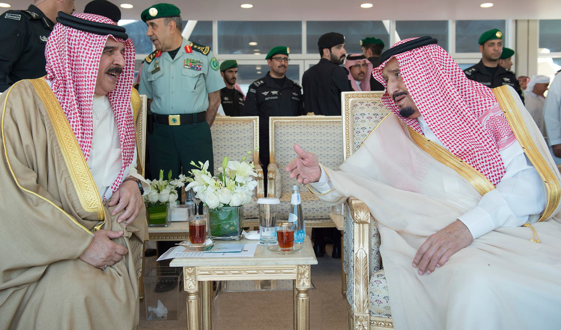 خادم الحرمين يرعى الحفل الختامي لمهرجان الملك عبدالعزيز للإبل ويدشن القرية السعودية للإبل