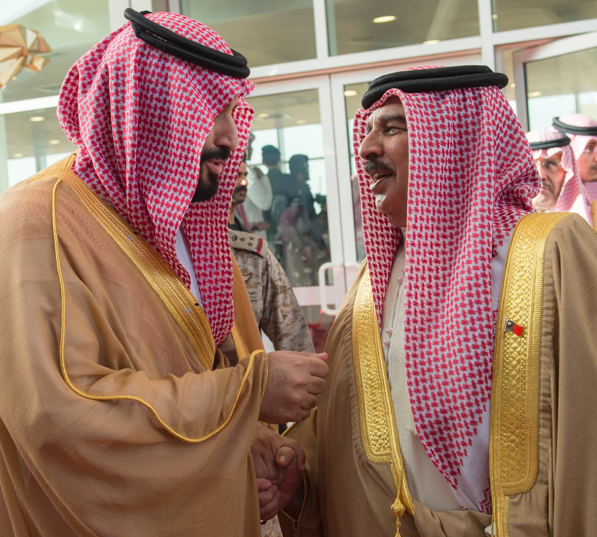 خادم الحرمين يرعى الحفل الختامي لمهرجان الملك عبدالعزيز للإبل ويدشن القرية السعودية للإبل