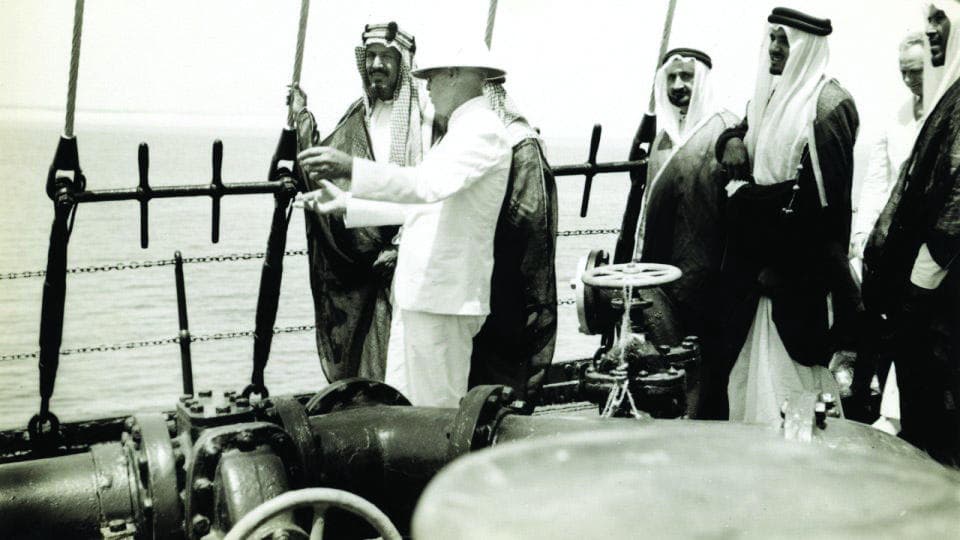 الناقلة «دي. جي. سكوفيلد» .. نقطة انطلاق صفقات النفط بين الرياض وواشنطن