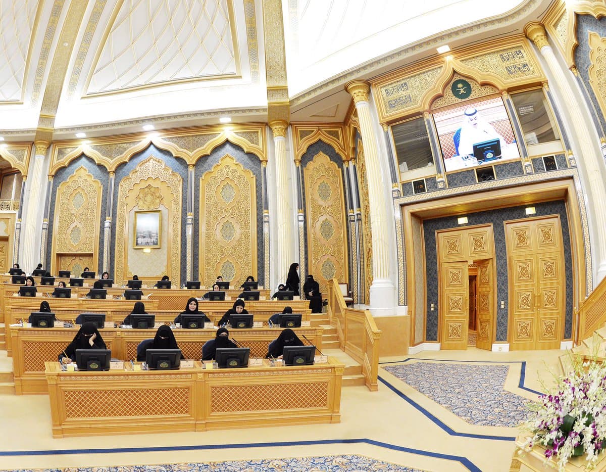 "الشورى" يطالب هيئة السوق المالية بتحفيز ملاك الشركات العائلية لإدراج شركاتهم في سوق المال