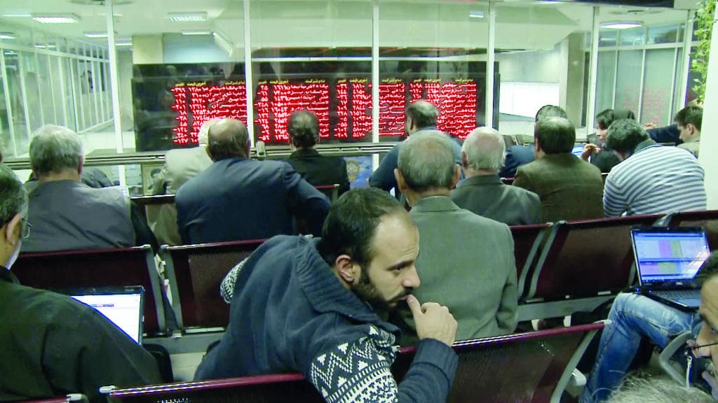 القوانين الأمريكية خارج الحدود «سلاح رادع» للشركات متعددة الجنسيات في إيران