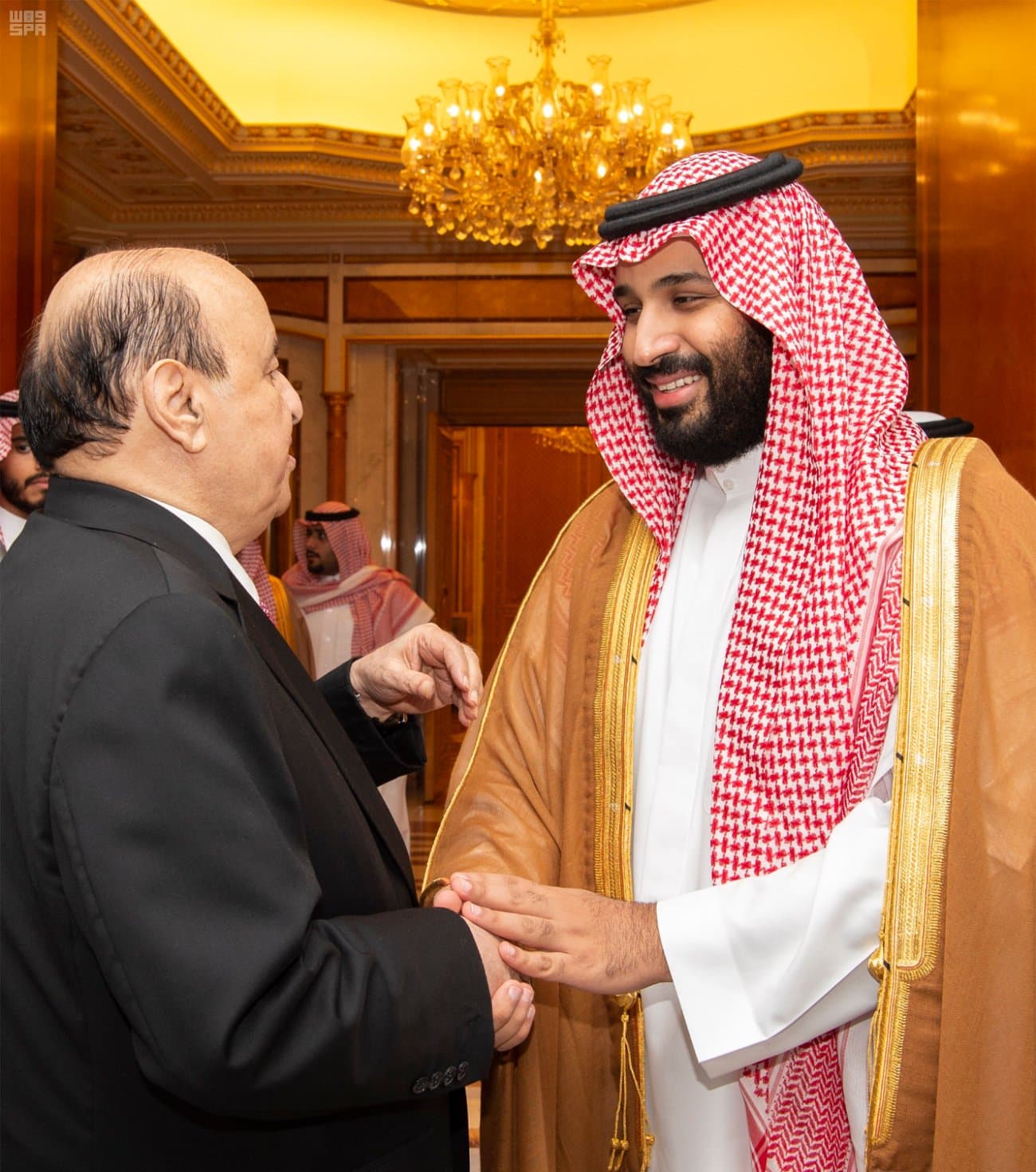 ولي العهد يبحث مع الرئيس هادي المستجدات والتطورات على الساحة اليمنية