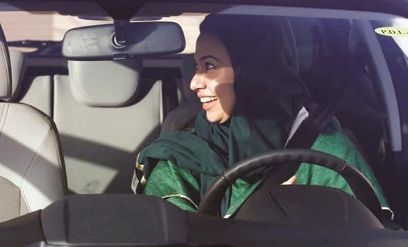 «المرور»: تهيئة المتطلبات المتعلقة بقيادة المرأة .. وقريبا عناصر نسائية في الميدان