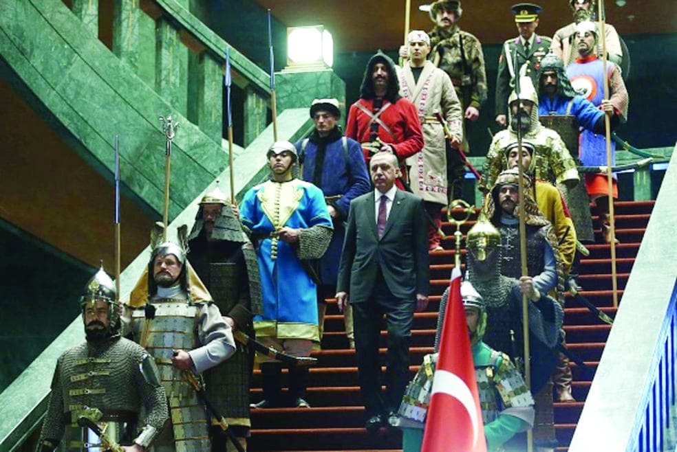 «أردوغان» .. حلم الخلافة المفروش بالمؤامرات