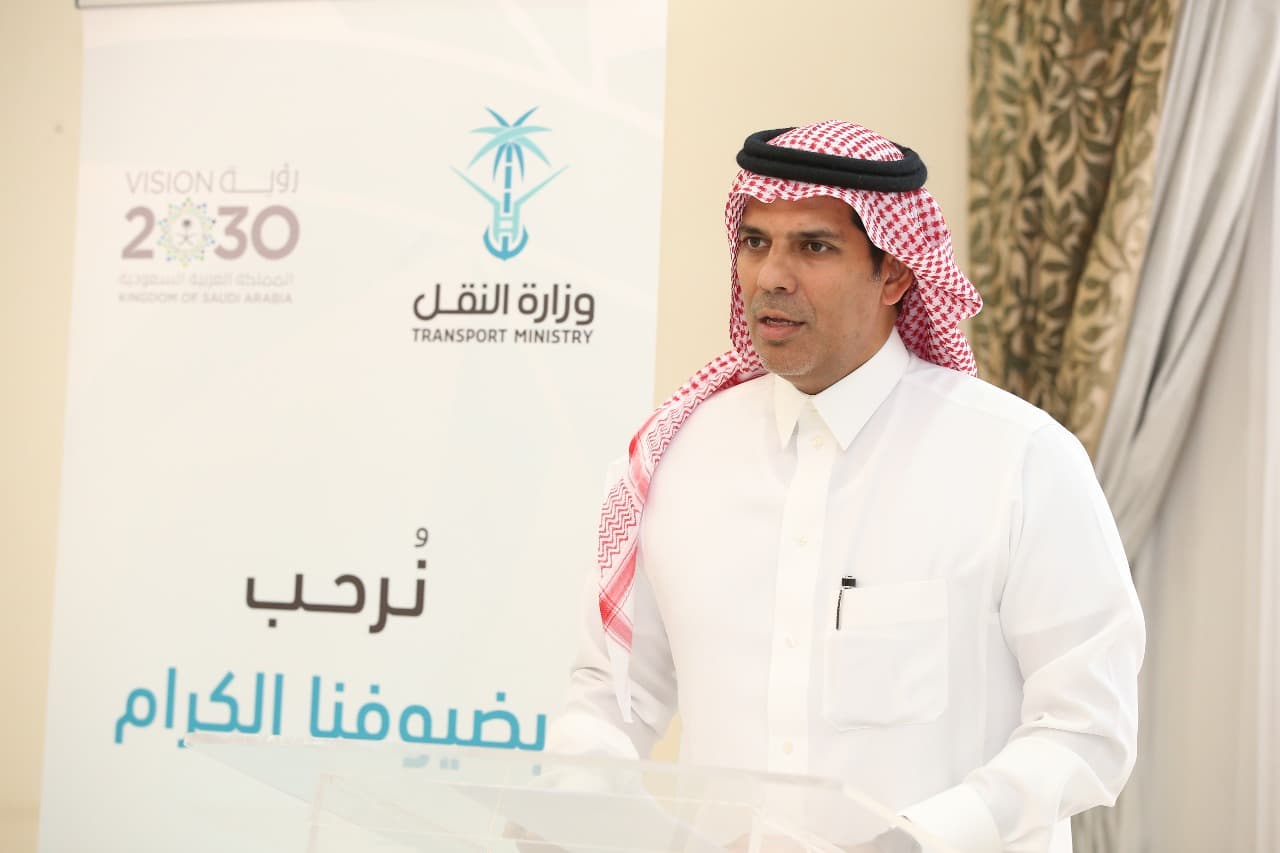 وزير النقل يوقّع 23 مشروعاً جديداً لتنفيذ طرق بقيمة 1.7 مليار ريال في مختلف مناطق المملكة