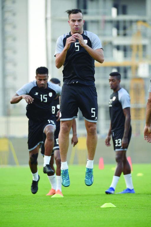 الرائد يحمل هم «النقطة» والشباب