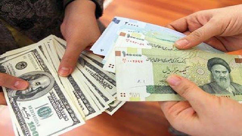 الريال الإيراني يهبط لمستوى قياسي عند نحو 146 ألف ريال للدولار