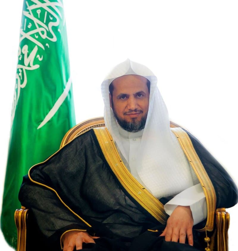 النائب العام يصدر أمرا بالقبض على مقيم تحرش بموظفات