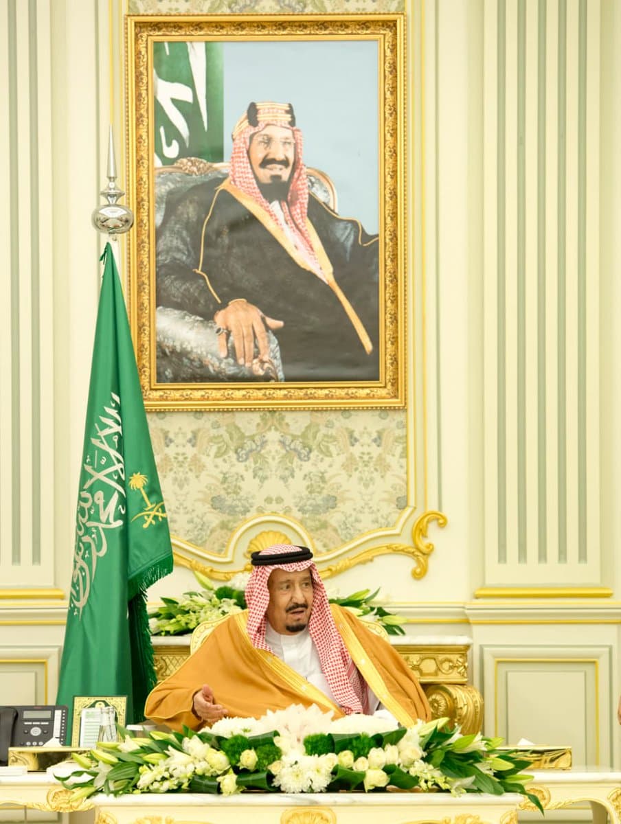 الملك يستقبل أعضاء المجلس الأعلى للقضاء والمحكمة العليا ورؤساء المحاكم وأعضاء النيابة العامة وديوان المظالم