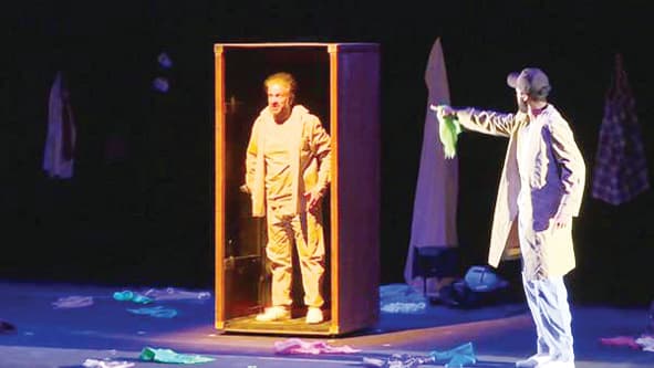 مسرح السعودية .. استحضار التجارب الناجحة لإحياء "أبو الفنون"