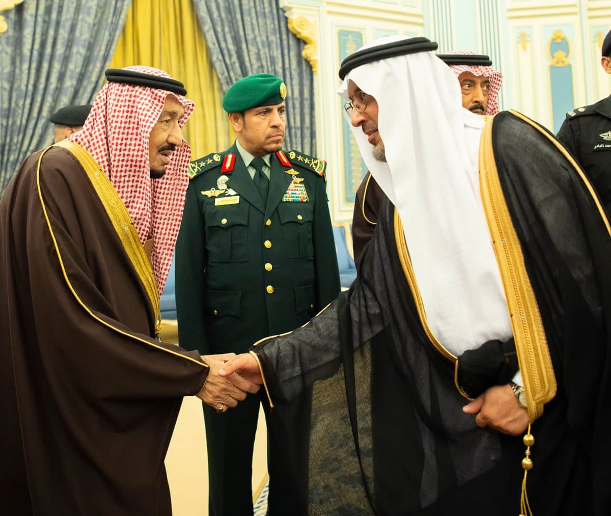 خادم الحرمين ينوه بأهمية جهود الجهات الرقابية في مكافحة الفساد
