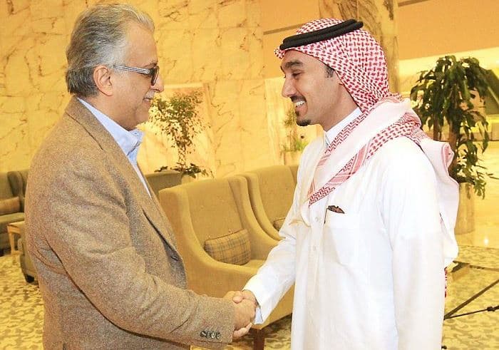 رئيس هيئة الرياضة يبحث تعزيز العلاقة بين السعودية والاتحاد الآسيوي لكرة القدم