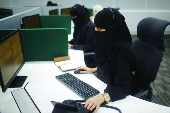 12 شركة في الرياض تطرح 420 وظيفة للرجال والنساء