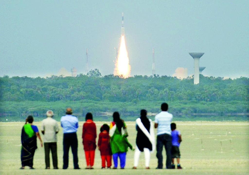 الهند تسقط قمرا اصطناعيا وتنضم لنادي النخبة للقوى الفضائية