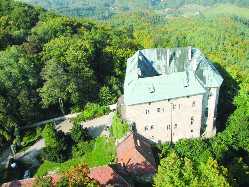 هوسكا قلعة الرعب والأشباح