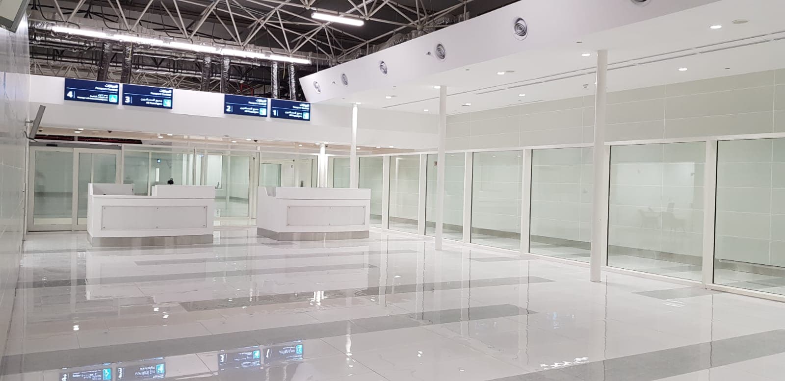 الطيران المدني يعلن افتتاح مطار خليج نيوم