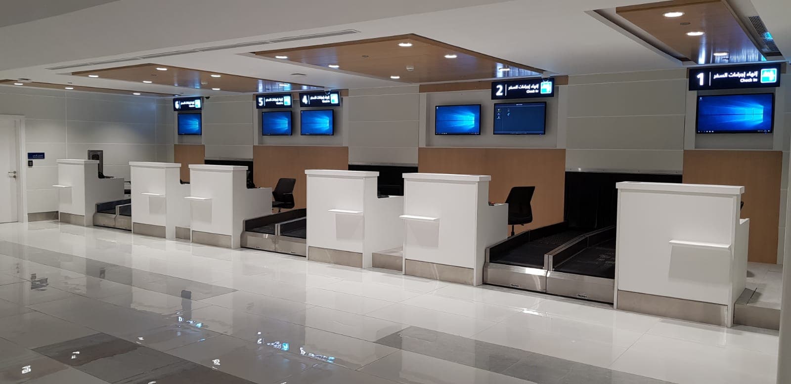 الطيران المدني يعلن افتتاح مطار خليج نيوم