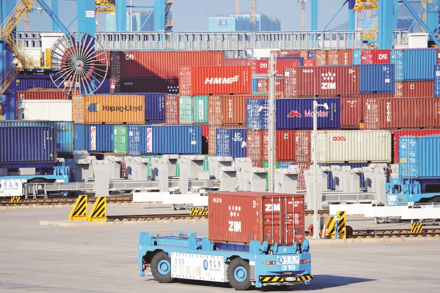 الفائض التجاري للصين مصدر توترها مع أمريكا .. يقفز 12 % في النصف الأول