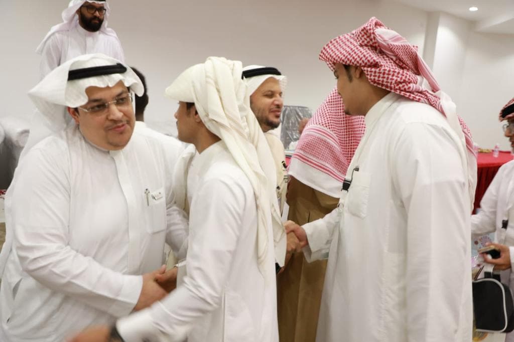 مطوفو حجاج تركيا يدخلون الفرح على 30 من أبناء وبنات الشهداء والمرابطين
