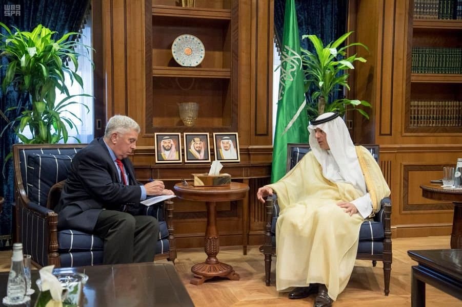الجبير يبحث مع السفير الأمريكي والروسي مستجدات القضايا