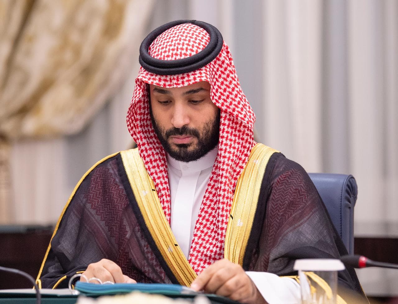 مجلس الوزراء برئاسة الملك في نيوم: المستهدفات الاقتصادية تعزز الاستقرار المالي وترفع جودة الحياة