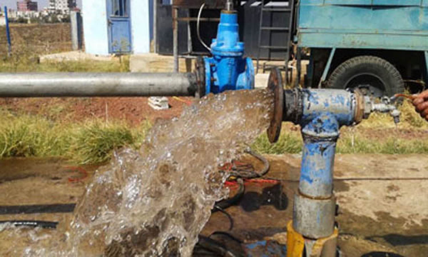 "البيئة" تؤكد عدم صدور قرار بفرض رسوم على استهلاك مياه الآبار في المزارع