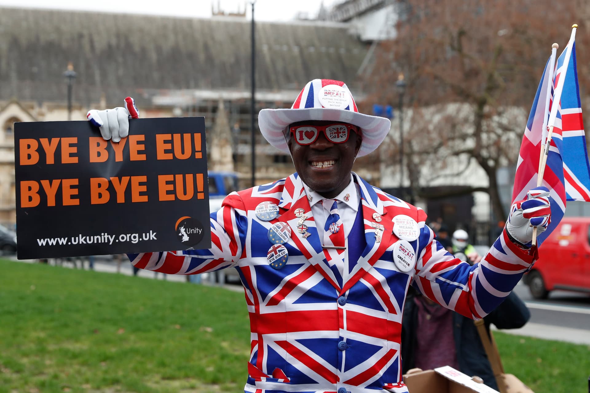 يوم الخروج.. بريطانيا تدير ظهرها لأوروبا وتبدأ مرحلة انتقالية غير واضحة