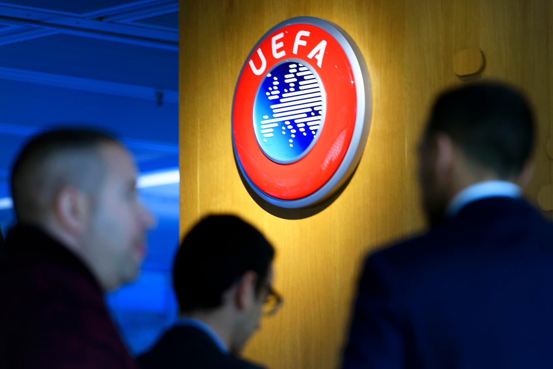 "اليويفا" يعلق مباريات دوري أبطال أوروبا حتى إشعار آخر