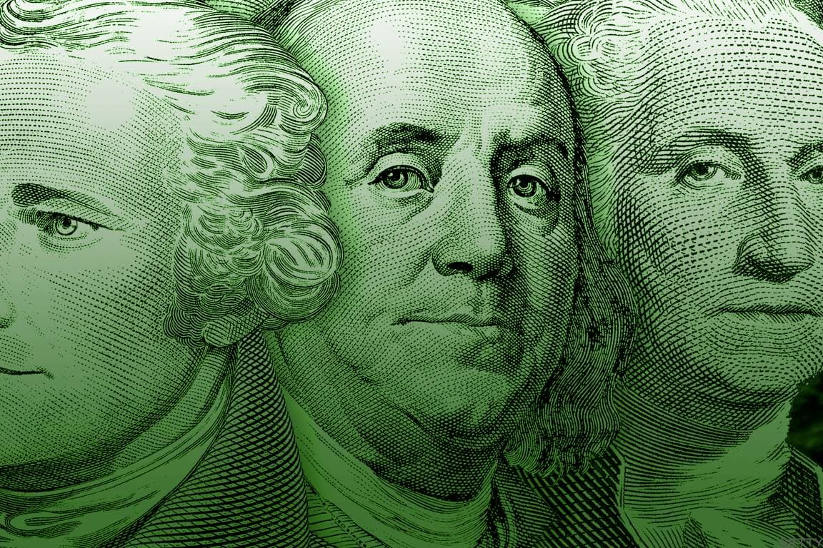 الدولار يعزز هيمنته على النظام المالي العالمي