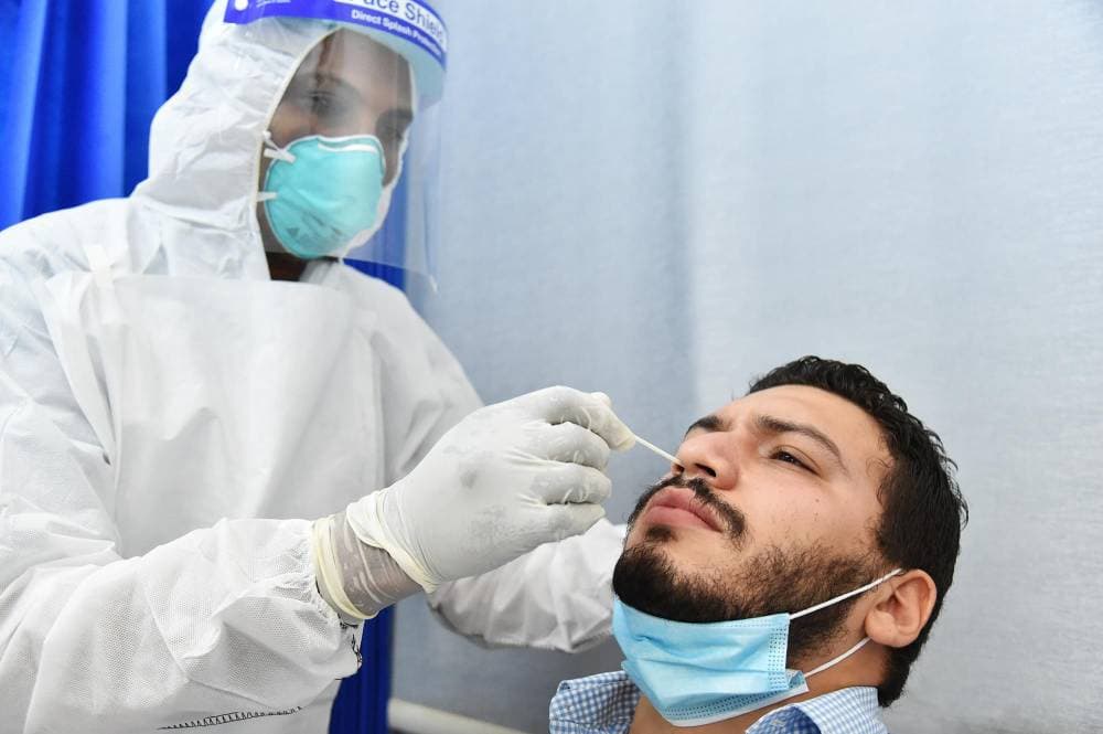 استمرار عمليات الفحص الموسع في مختلف مناطق المملكة. «واس»