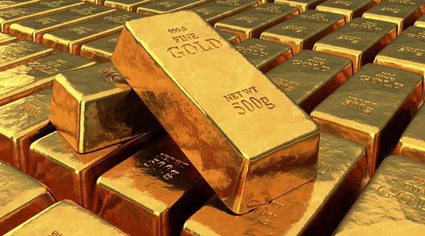 الذهب يصعد فوق 1800 دولار للأوقية بدعم من مخاوف بشأن كورونا