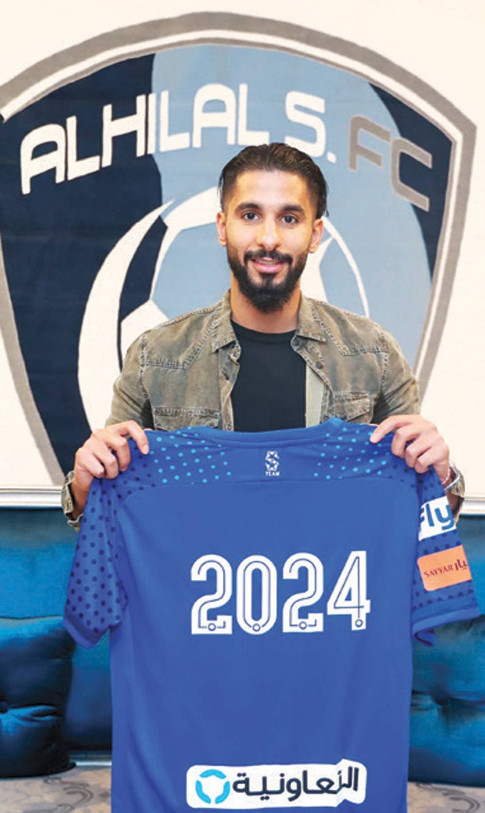 الشهري بعد التوقيع للهلال.