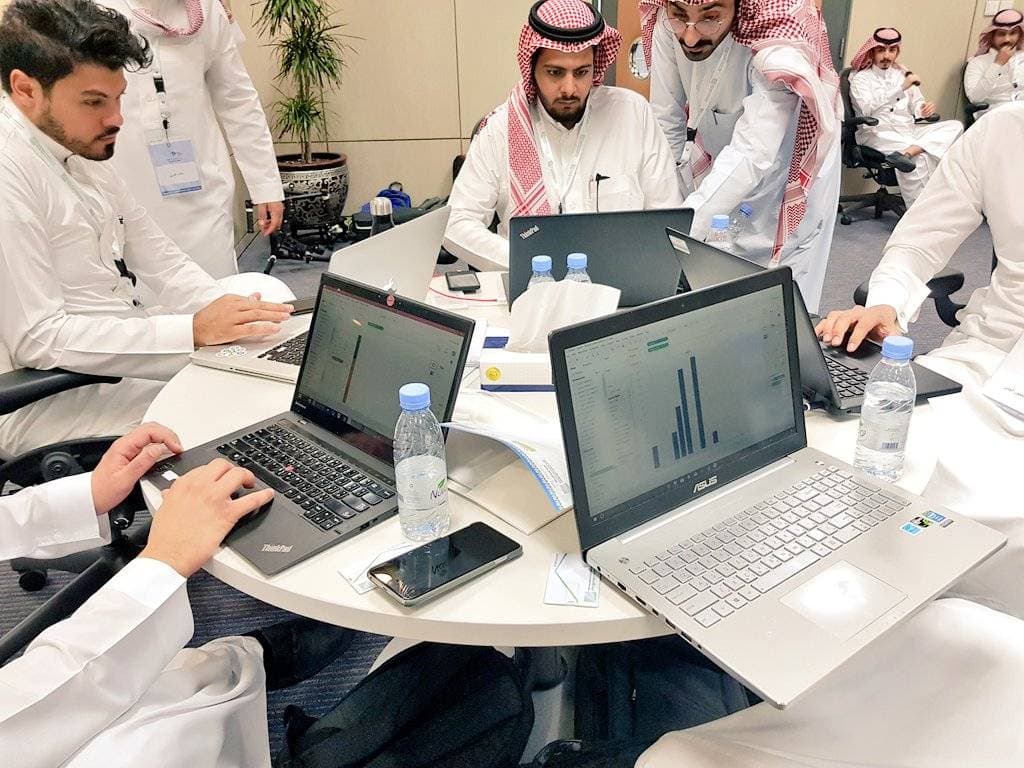 ارتفع استخدام البيانات المتنقلة والثابتة في المملكة بنسبة 34 في المائة خلال الفترة من مارس إلى يونيو 2020.