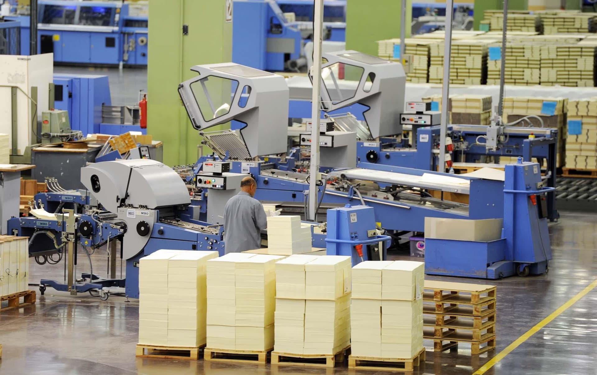 مجمع الملك فهد لطباعة المصحف .. يلبي احتياجات العالم الإسلامي من مختلف الطبعات وترجمات المعاني