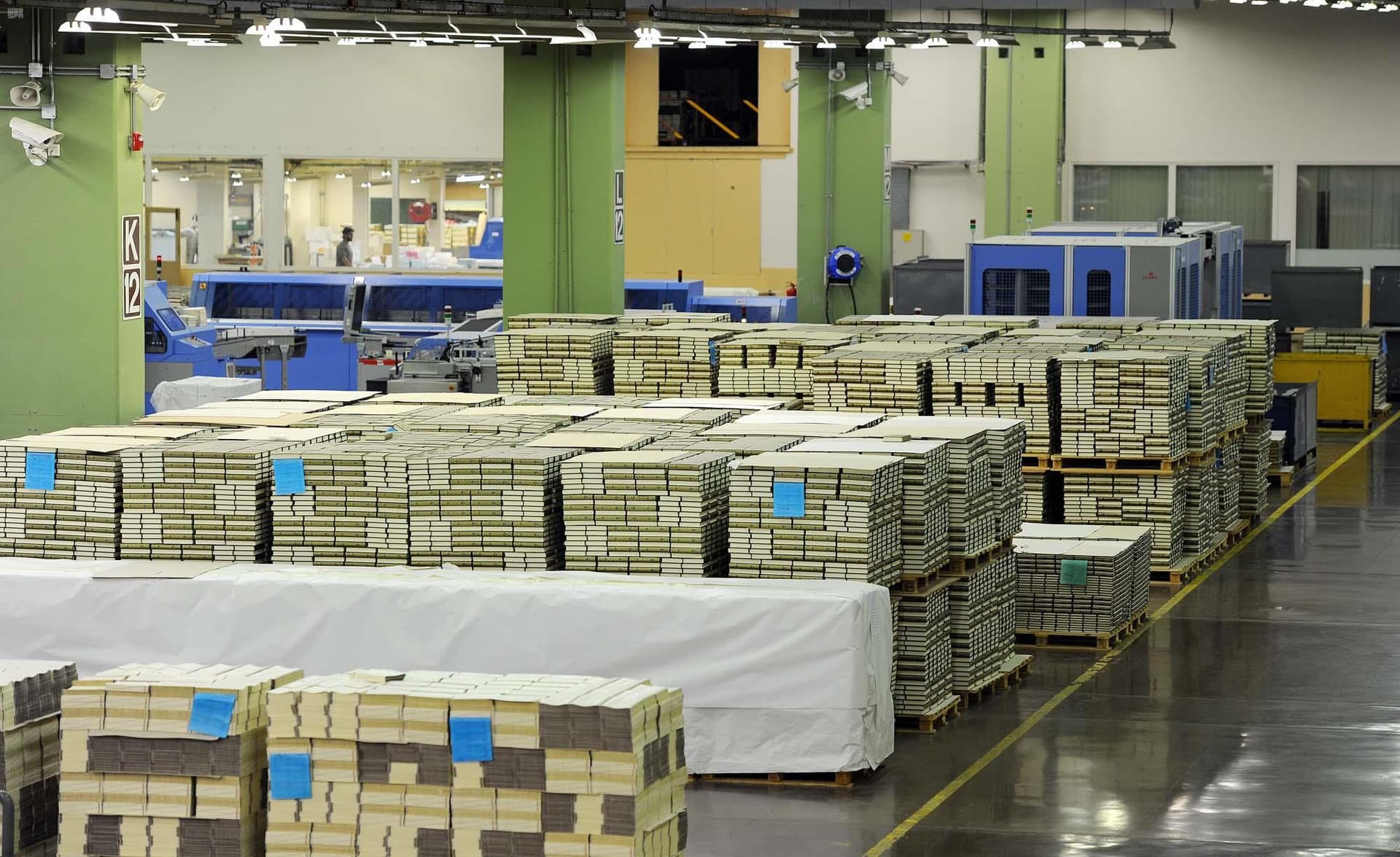 مجمع الملك فهد لطباعة المصحف .. يلبي احتياجات العالم الإسلامي من مختلف الطبعات وترجمات المعاني