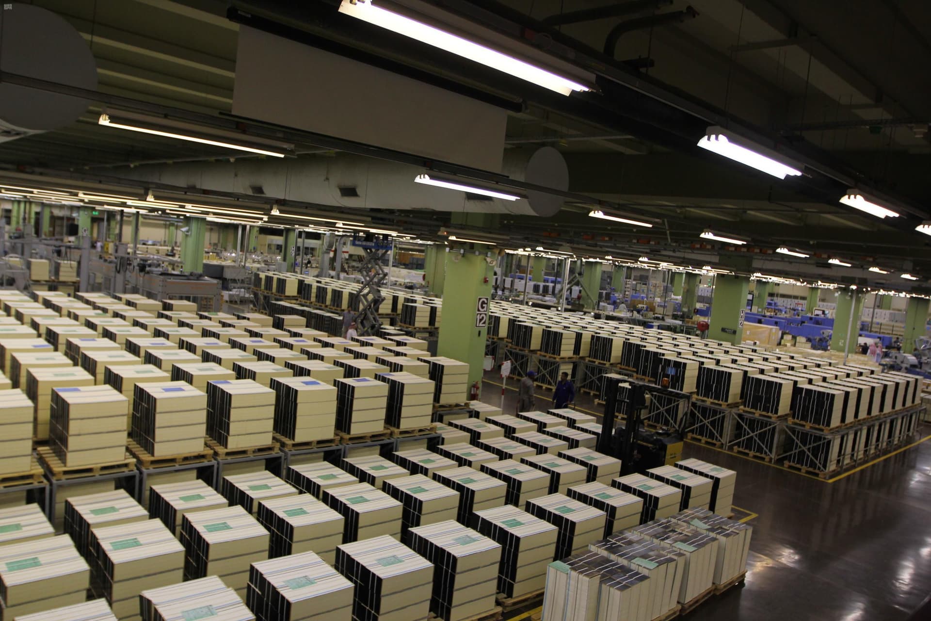 مجمع الملك فهد لطباعة المصحف .. يلبي احتياجات العالم الإسلامي من مختلف الطبعات وترجمات المعاني