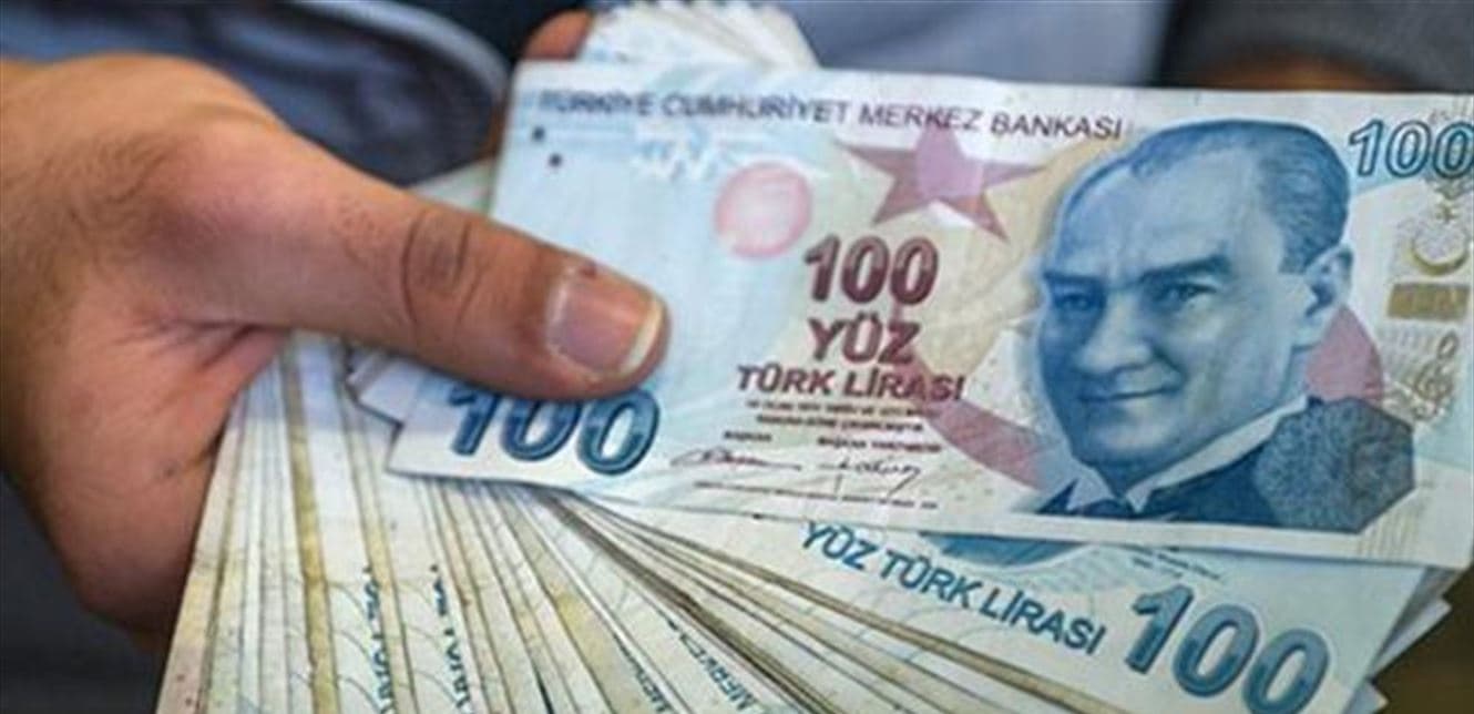 ضربة جديدة للأصول التركية .. انحدار لليرة والسندات الدولية تهوي