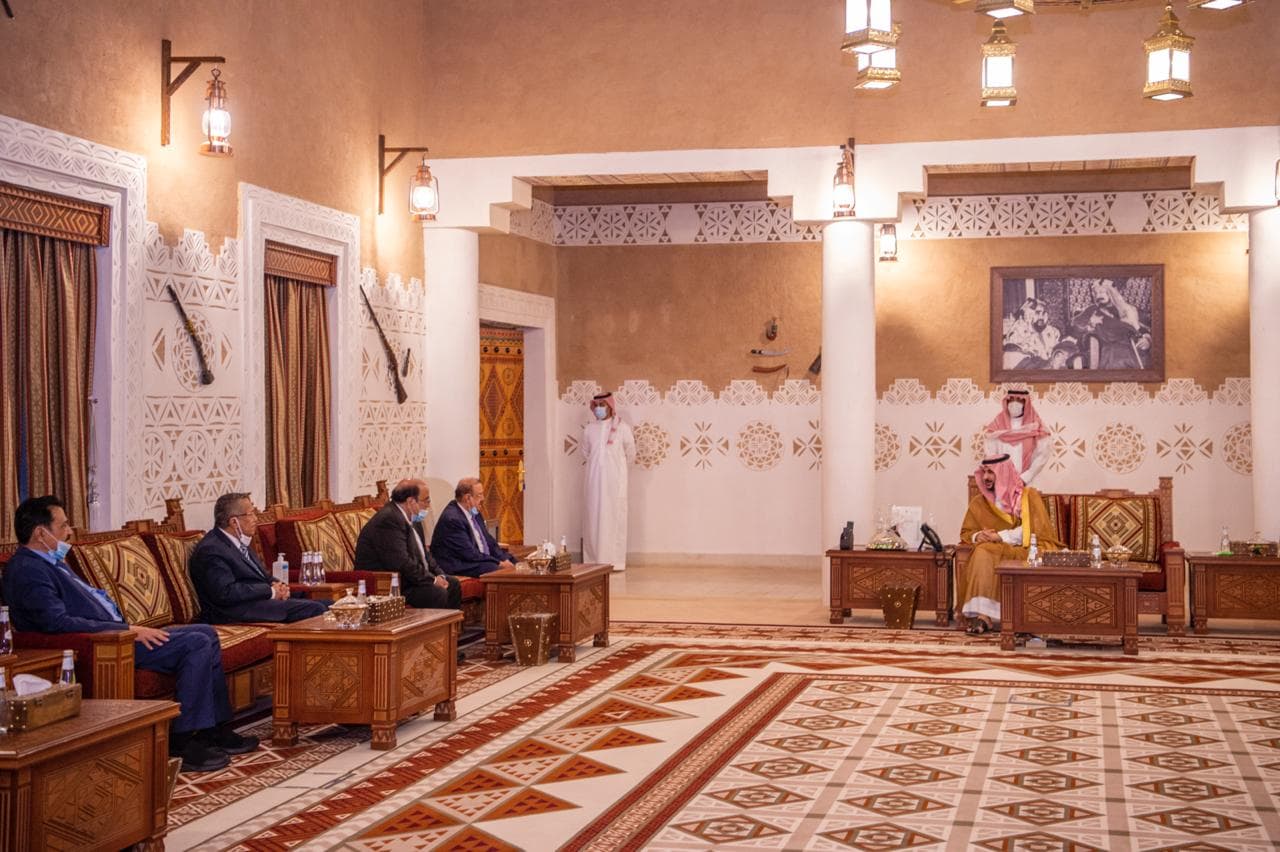 رئيس مجلس النواب اليمني : نثمن جهود الأمير محمد بن سلمان لإنجاز اتفاق الرياض ووضع الآلية لتسريعه