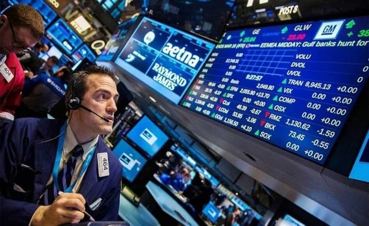 الأسهم الأمريكية تقفز بدعم من بيانات قوية لقطاع الخدمات